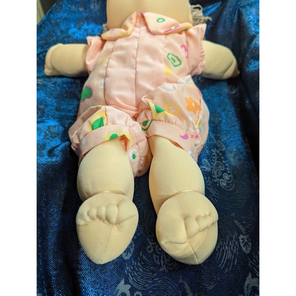 Cabbage Patch Kids First Edition 1990 Doll With Clothes - Picture 6 of 10